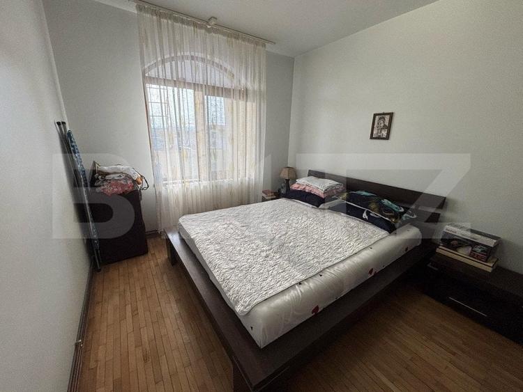 Casă cu 5 camere cu Teren 2300 Mp în Aninoasa