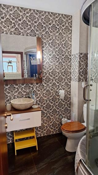 Duplex cu 4 camere cu Canalizare în Bună Ziua
