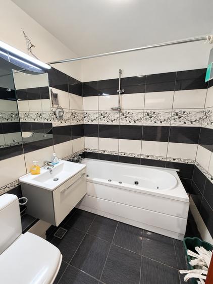 Apartament cu 4 camere în Ștefan cel Mare