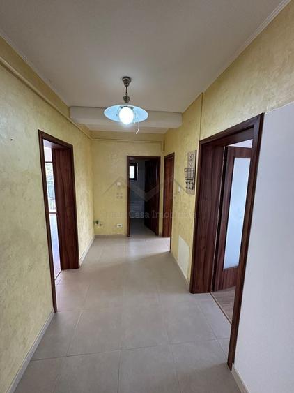 Apartament cu 2 camere decomandat în Frumoasa