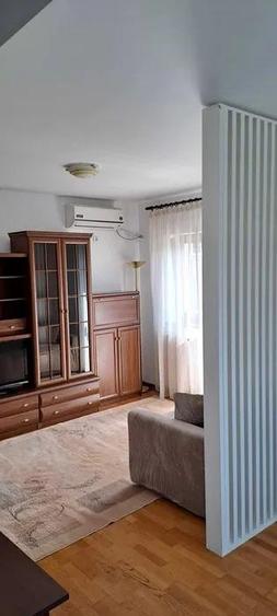 Garsonieră decomandată, mobilată în Podul de Fier