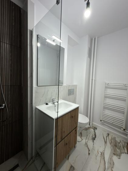 Apartament cu 2 camere semidecomandat în Gheorghe Lazăr