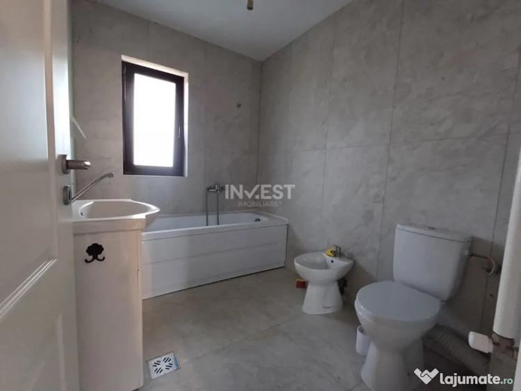 Casă cu 3 camere cu Canalizare în Miroslava