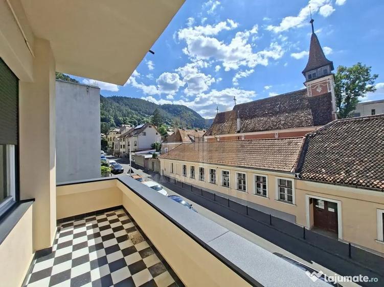 Apartament cu 3 camere semidecomandat în Schei