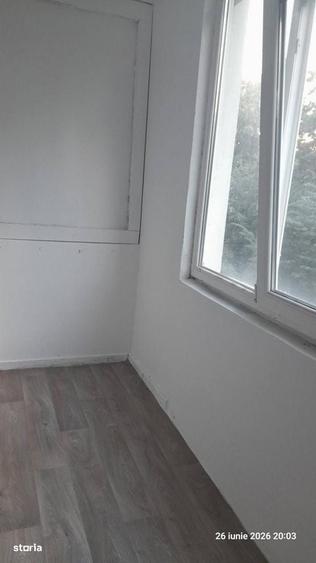 Apartament cu 3 camere în Gorjului