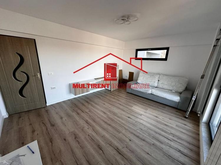 Apartament cu 2 camere decomandat în E3