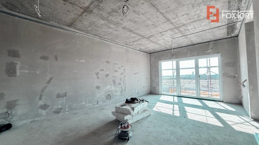 Apartament cu 4 camere în Torontalului