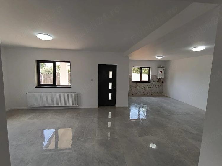 Casă cu Teren 455 Mp în Câmpineanca