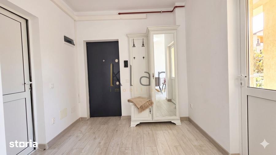 Apartament cu 3 camere decomandat în Borhanci