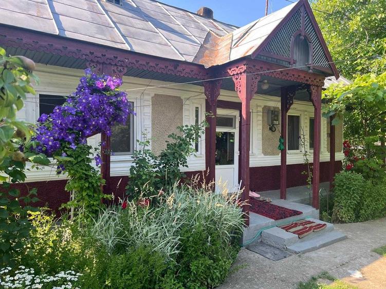 Casă cu 2 camere în Girov