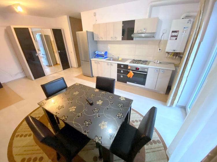 Apartament cu 2 camere decomandat, mobilat în Mărăști