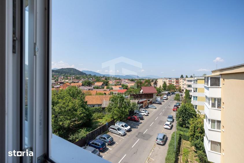 Apartament cu 3 camere decomandat în Electroprecizia