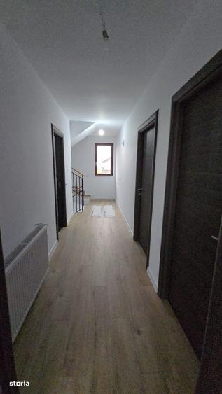 Casă cu 4 camere cu Teren 600 Mp în Bradu