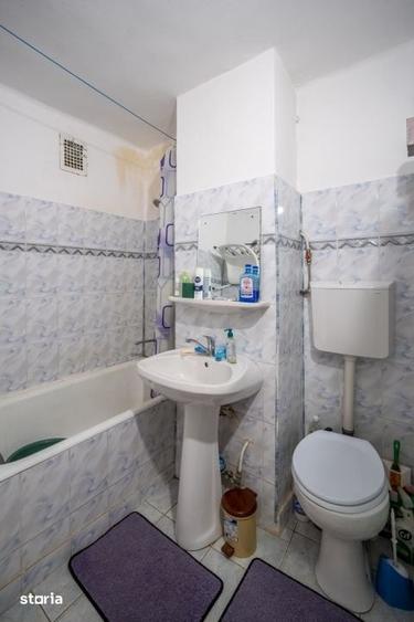 Apartament cu 3 camere în Gruia