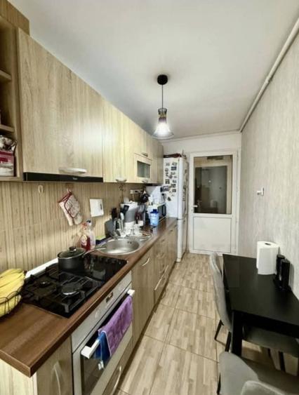 Apartament cu 2 camere decomandat, mobilat în Vasile Aaron