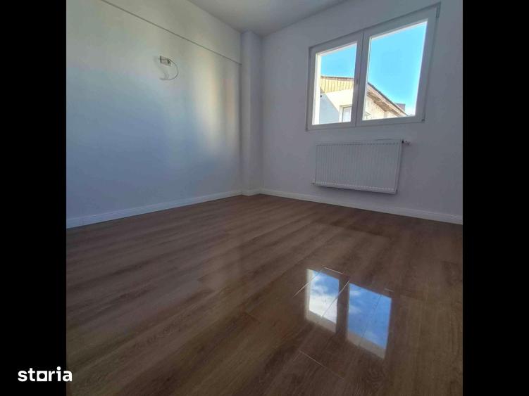 Apartament cu 3 camere decomandat în Mioriței