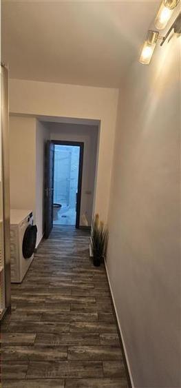 Apartament cu 2 camere decomandat, mobilat în Universitate
