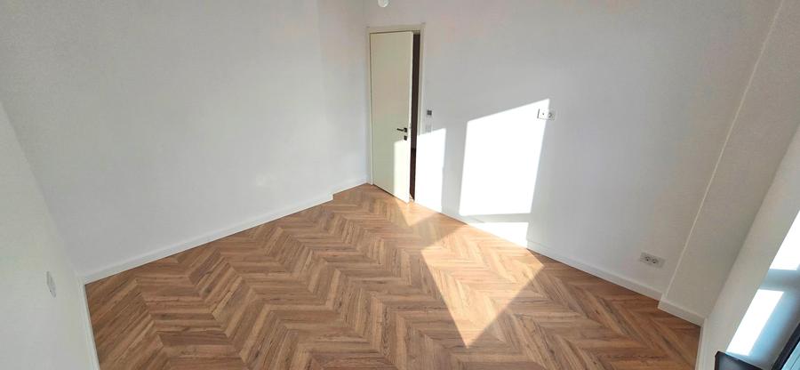 Apartament cu 3 camere decomandat în Galata