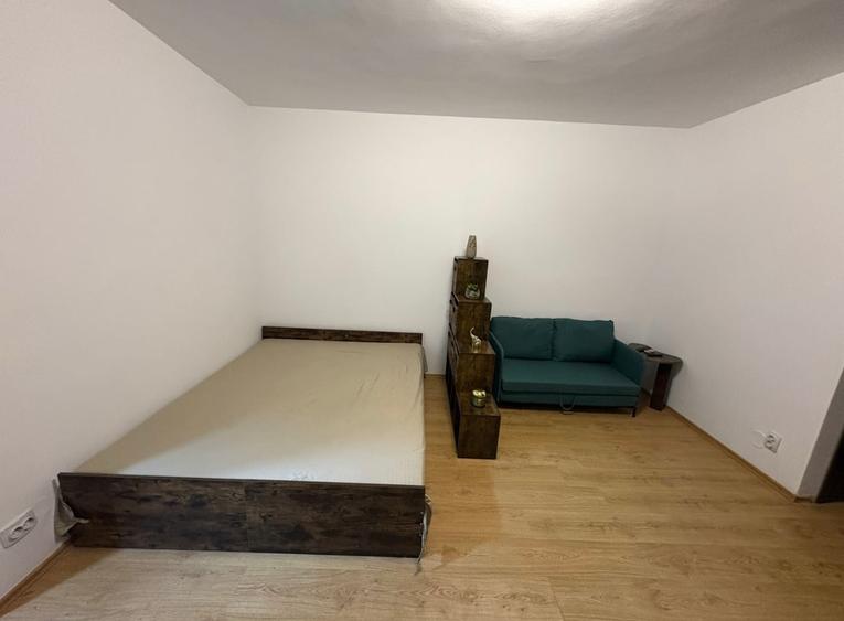Garsonieră decomandată în Drumul Taberei