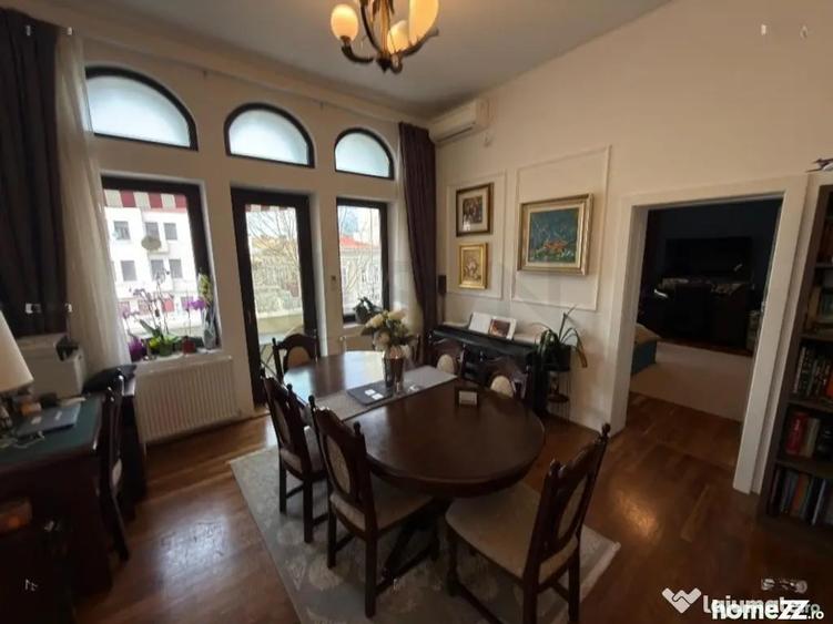 Apartament cu 4 camere decomandat în Grădina Icoanei
