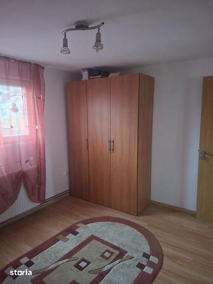 Casă cu 5 camere cu Teren 132 Mp în Pictor Rosenthal