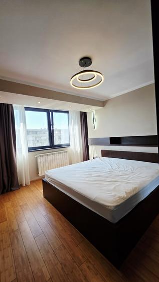 Apartament 3 camere de închiriat – Bulevardul Decebal | 81 mp | Centrală proprie - 12