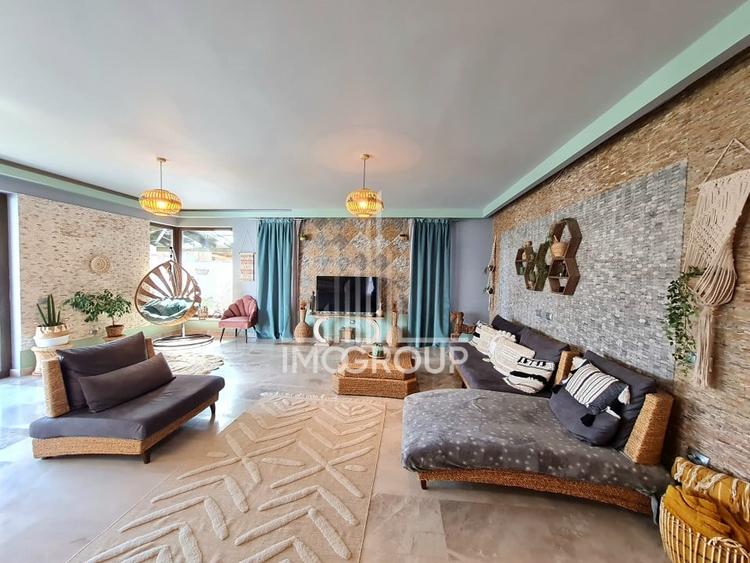 Apartament cu 3 camere semidecomandat, mobilat în Europa