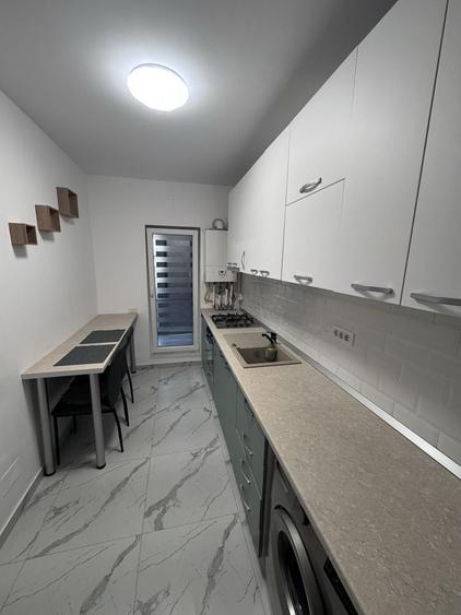 Garsonieră decomandată în Central