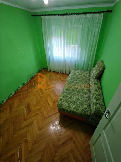 Apartament cu 4 camere decomandat în Dorobanți 2