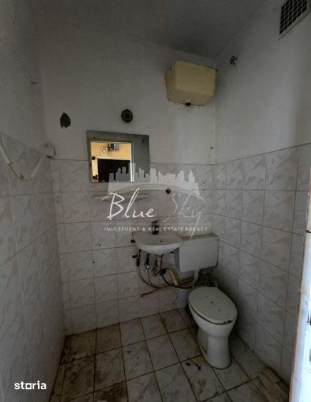 Apartament cu 3 camere decomandat în Delfinariu