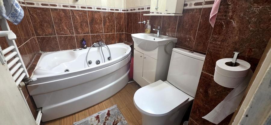 EXCLUSIV ! DORALLY MALL 2 CAMERE DECOMANDAT 54 MP. PRET 81.500 EURO - 10