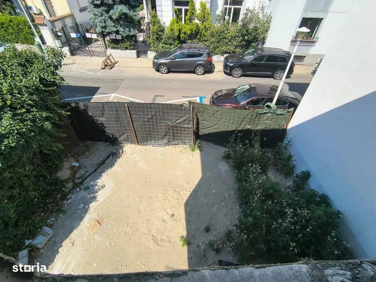 Casă cu 4 camere cu Teren 370 Mp în Dorobanți