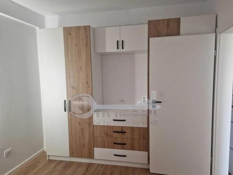 Apartament cu 2 camere decomandat în Valea Adâncă
