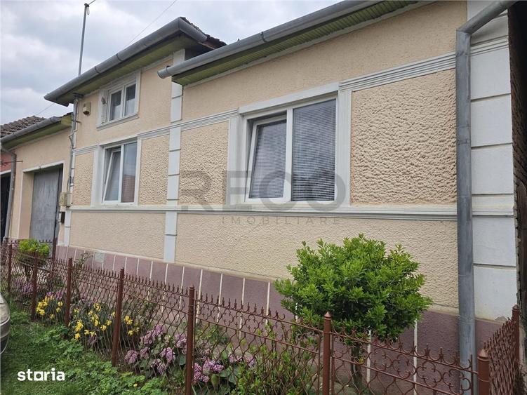 Casă cu 4 camere cu Teren 726 Mp în Șuștiu