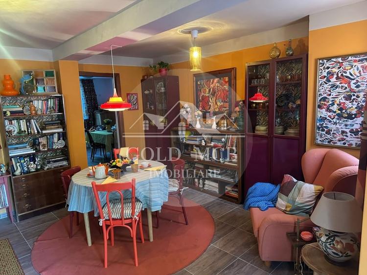 Casă individuală cu 5 camere cu Garaj în Livedea