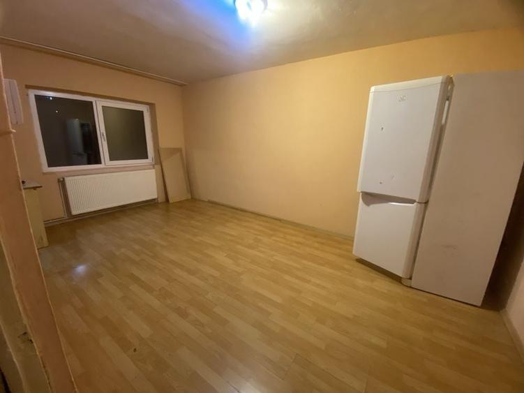 Garsonieră semidecomandată în Central