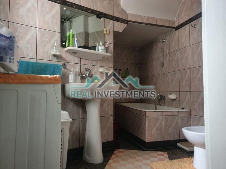 Apartament 4 camere la casa zona Centrala - ID : RH-29748 - 1