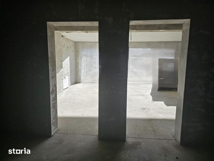 Casă cu 5 camere cu Teren 600 Mp în Ciurila