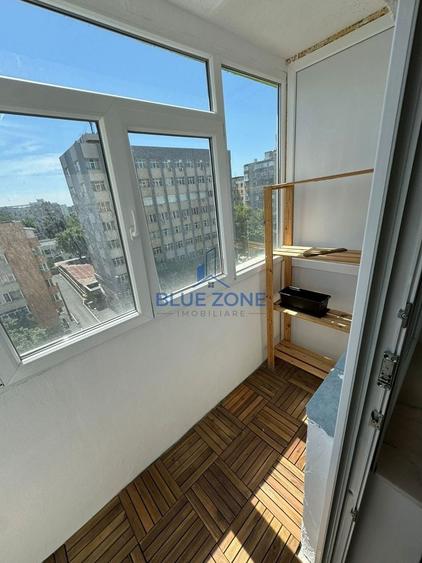 Apartament cu 3 camere semidecomandat în Sebastian