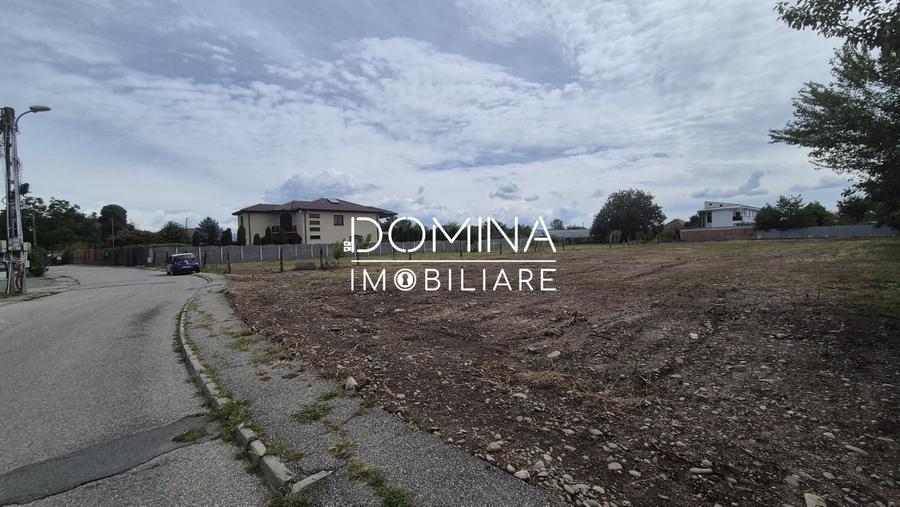 Teren Construcții intravilan de 2726 mp, în Nord-Vest