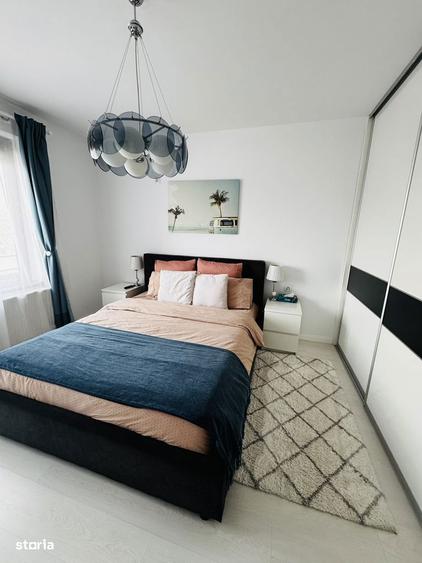 Apartament cu 3 camere semidecomandat în Central