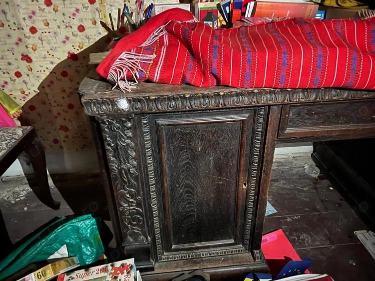 Casă cu 6 camere cu Teren 500 Mp în Central