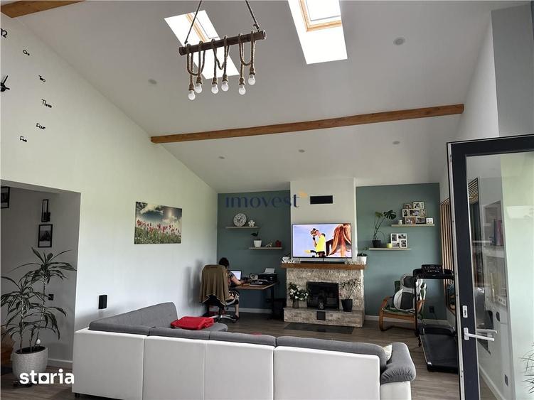 Casă cu 9 camere cu Teren 2550 Mp în Viile Satu Mare