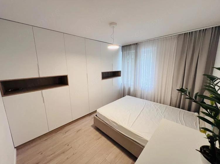 Apartament cu 3 camere semidecomandat în Parcul Circului