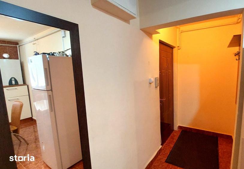 Apartament cu 2 camere, mobilat în Cetate