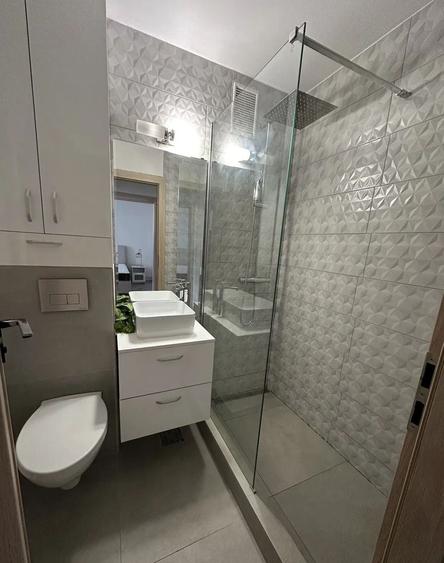 Apartament cu 3 camere, mobilat în Politehnica