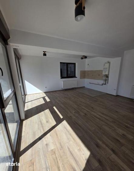 Garsonieră în Platoul Izvor