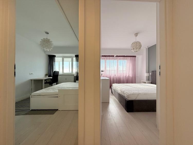 Apartament cu 3 camere semidecomandat, mobilat în 1 Mai