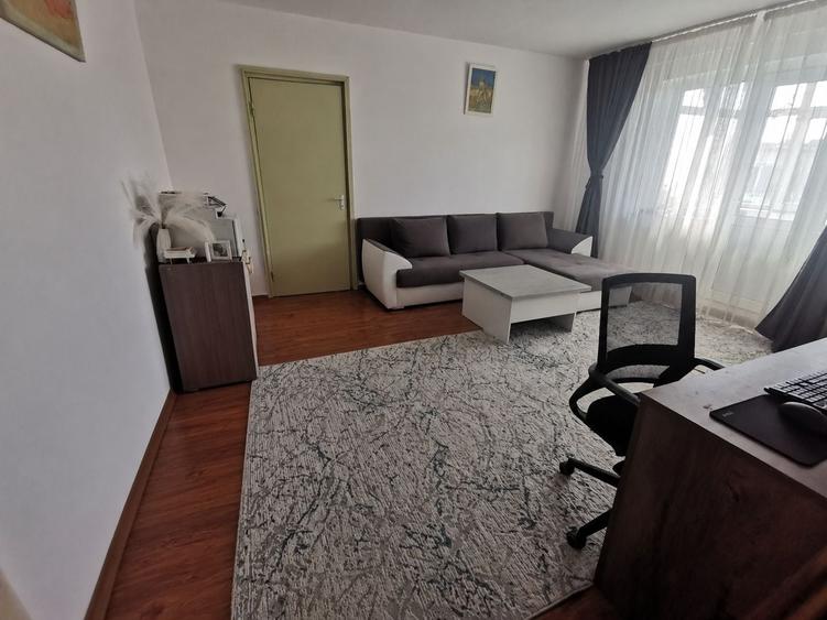 Apartament cu 2 camere semidecomandat în Exercițiu