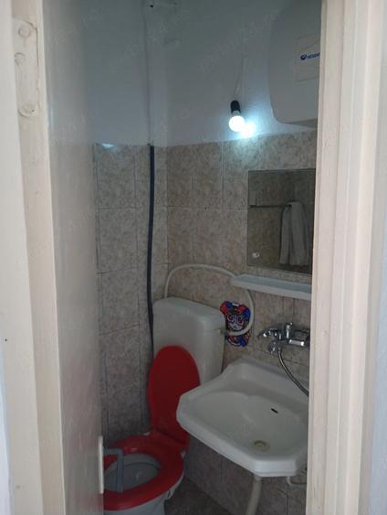 Garsonieră decomandată în Central